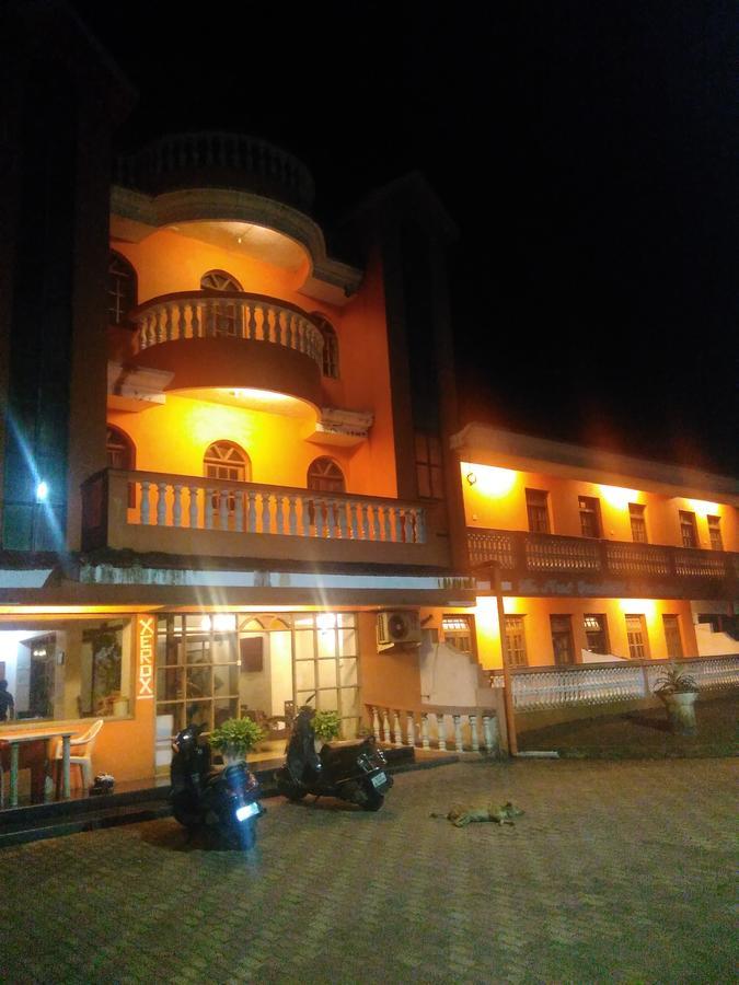 Palm Grove Hotel Cavelossim Eksteriør billede